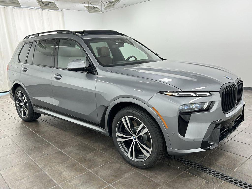 new 2026 BMW X7 car, priced at $102,685