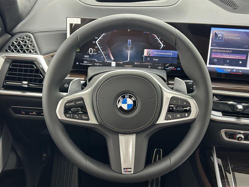 new 2026 BMW X7 car, priced at $102,685