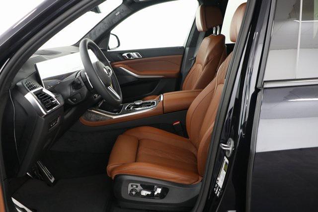 new 2025 BMW X7 car, priced at $115,235