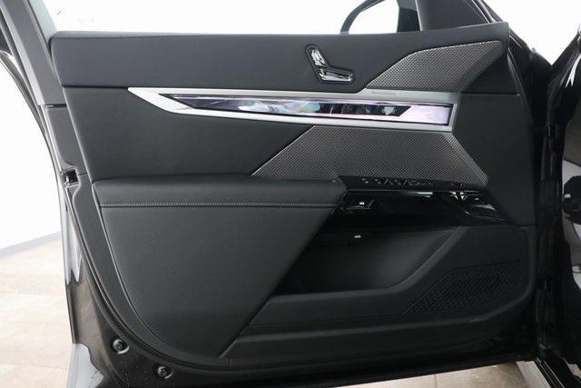 new 2025 BMW i7 car, priced at $130,075