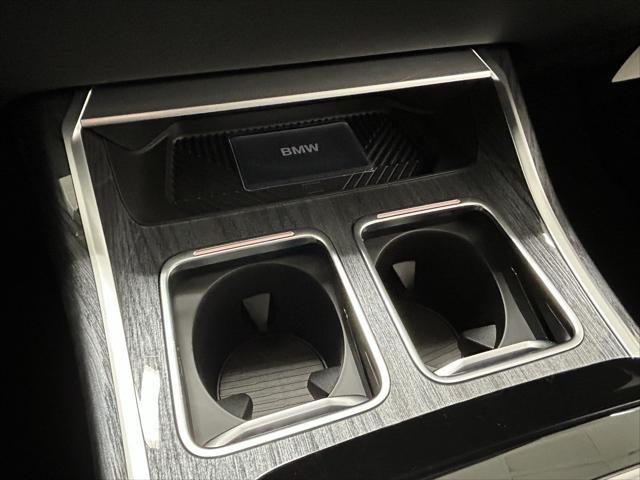 new 2025 BMW 760 car, priced at $136,150