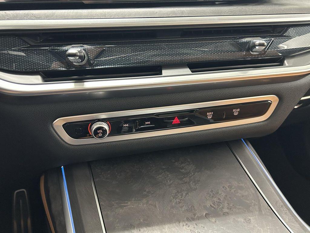 new 2026 BMW X7 car, priced at $98,125
