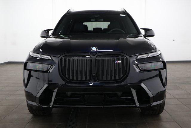 new 2025 BMW X7 car, priced at $119,205