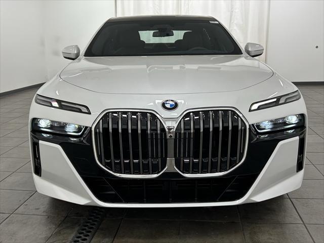 new 2025 BMW 760 car, priced at $127,905