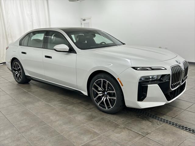 new 2025 BMW 760 car, priced at $127,905
