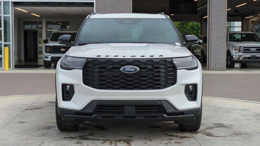 new 2025 Ford Explorer car, priced at $48,710