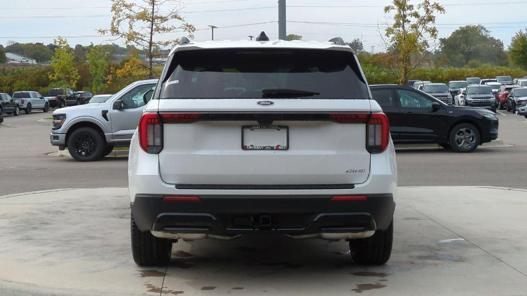 new 2025 Ford Explorer car, priced at $48,710