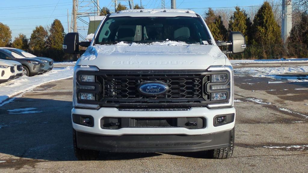 new 2024 Ford F-350 car, priced at $63,013