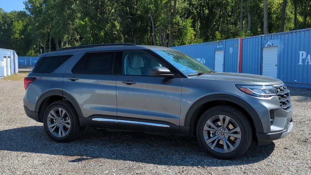 new 2025 Ford Explorer car, priced at $44,542