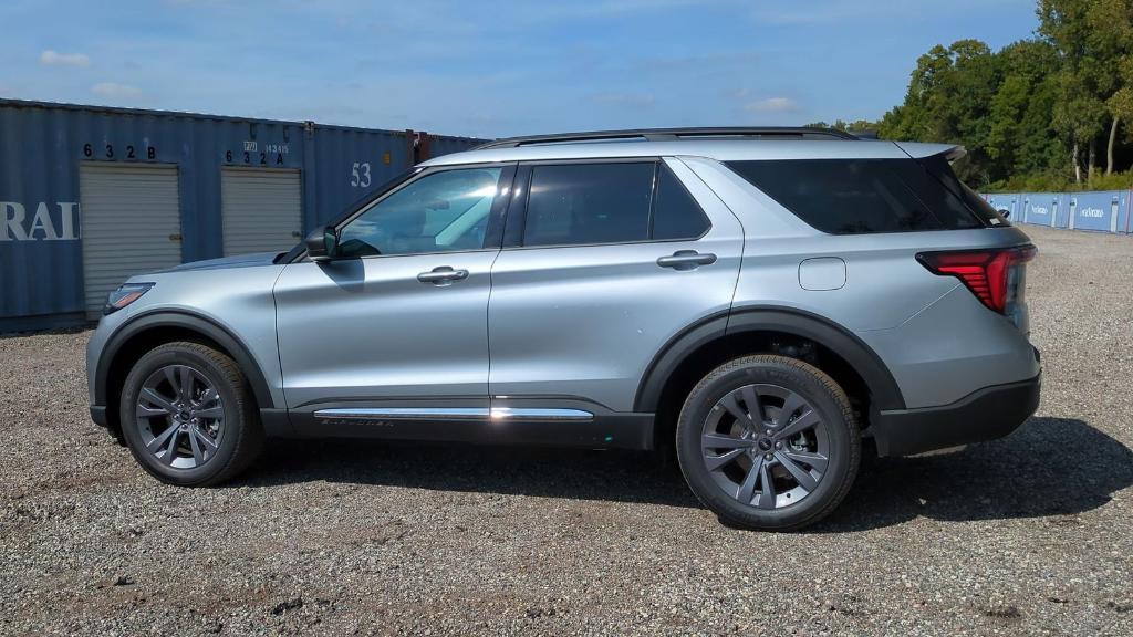 new 2025 Ford Explorer car, priced at $44,525