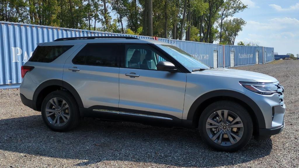 new 2025 Ford Explorer car, priced at $44,525