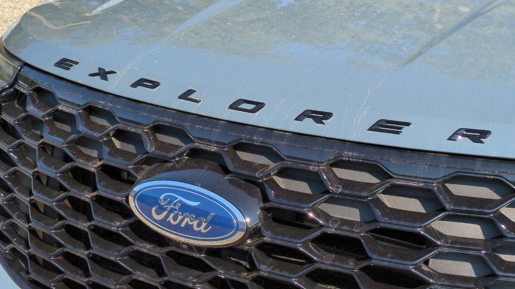 new 2025 Ford Explorer car, priced at $48,319