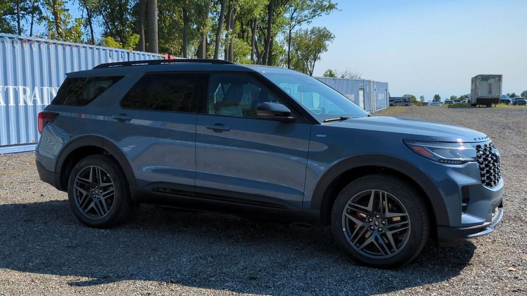 new 2025 Ford Explorer car, priced at $48,319