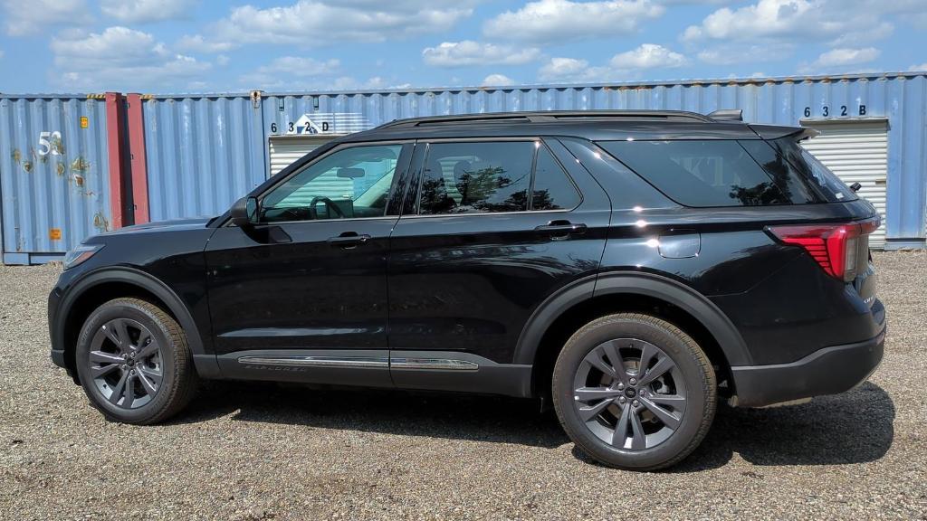 new 2025 Ford Explorer car, priced at $44,522