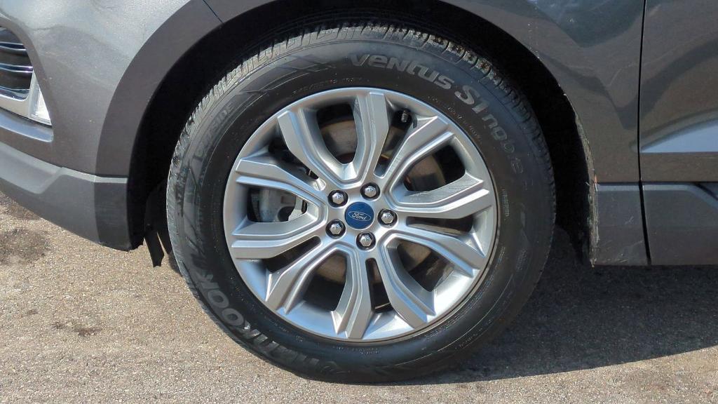 used 2019 Ford Edge car, priced at $21,995