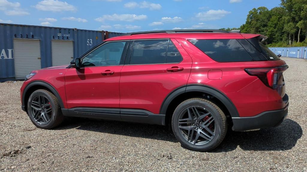 new 2025 Ford Explorer car, priced at $49,938