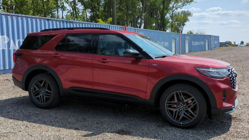 new 2025 Ford Explorer car, priced at $49,938