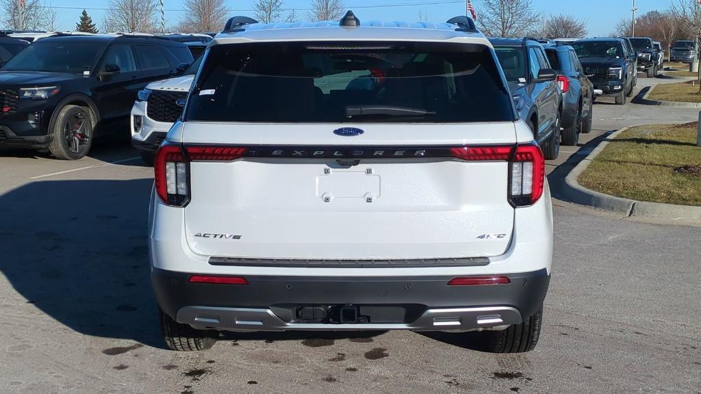 new 2025 Ford Explorer car, priced at $43,394