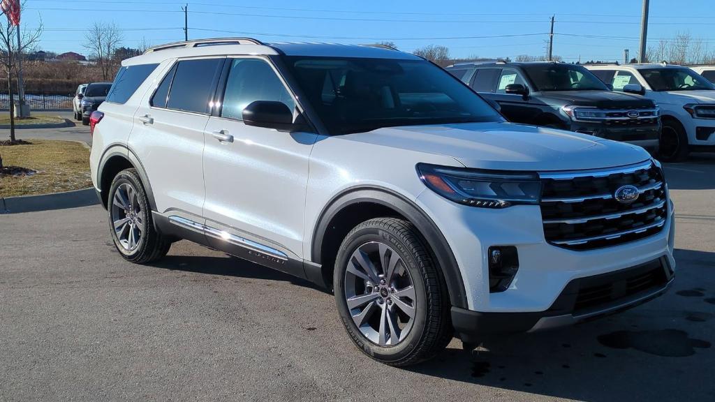 new 2025 Ford Explorer car, priced at $43,394