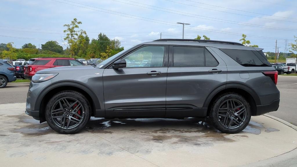 new 2025 Ford Explorer car, priced at $49,497