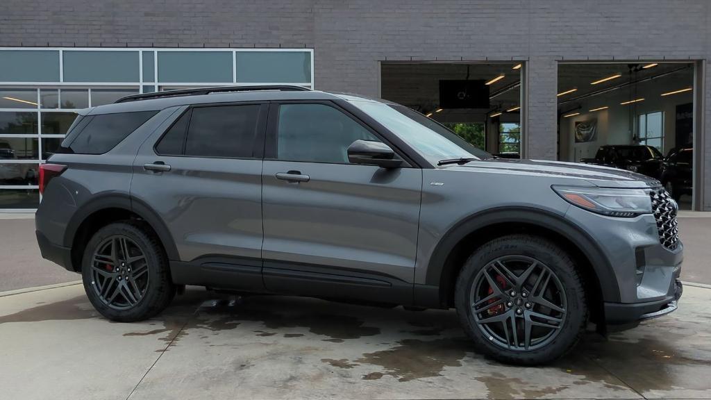 new 2025 Ford Explorer car, priced at $49,497