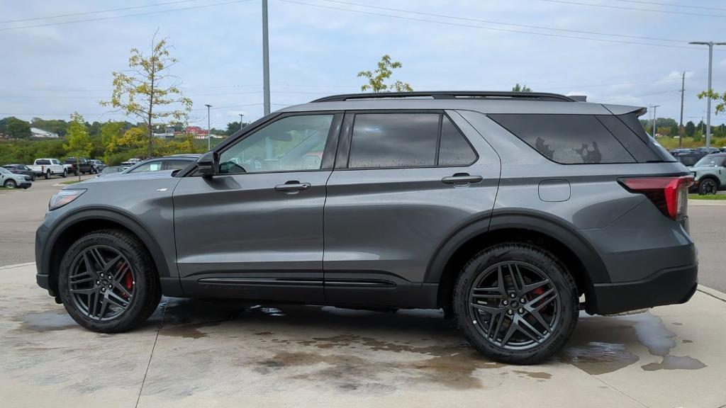 new 2025 Ford Explorer car, priced at $49,497