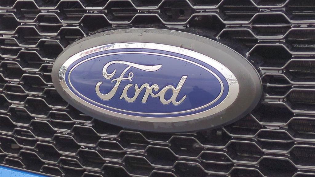 used 2019 Ford F-150 car, priced at $19,495