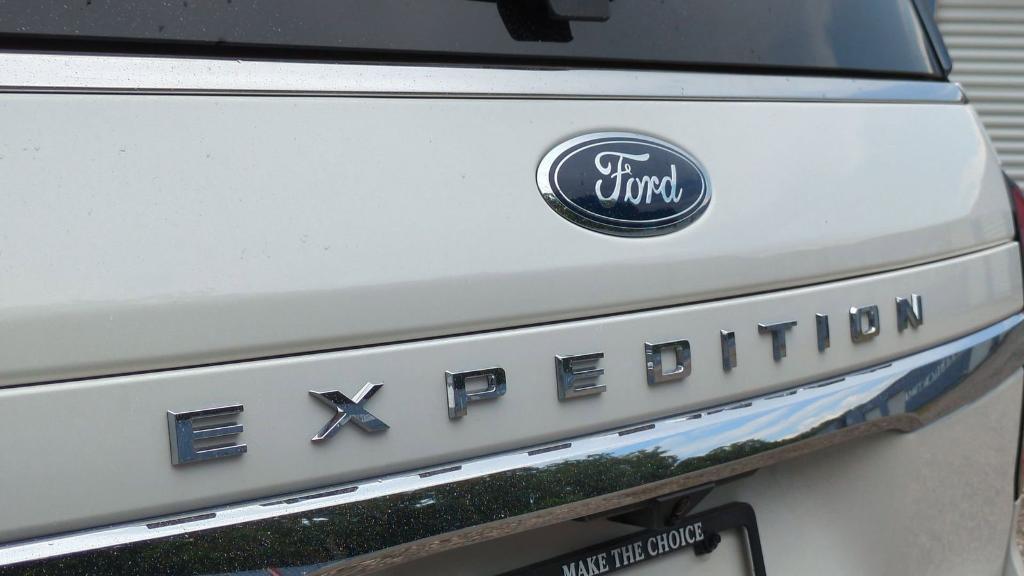 new 2024 Ford Expedition Max car, priced at $75,122