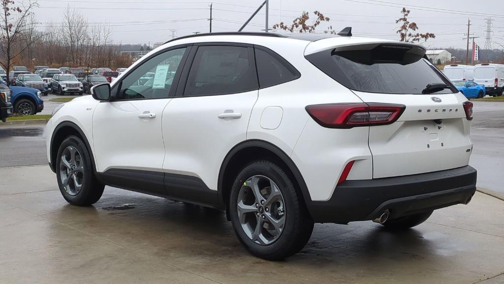 new 2025 Ford Escape car, priced at $35,637