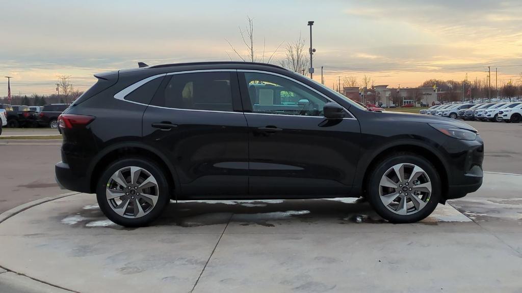 new 2025 Ford Escape car, priced at $36,356