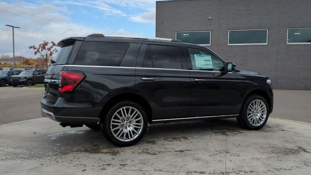 new 2024 Ford Expedition car, priced at $71,214