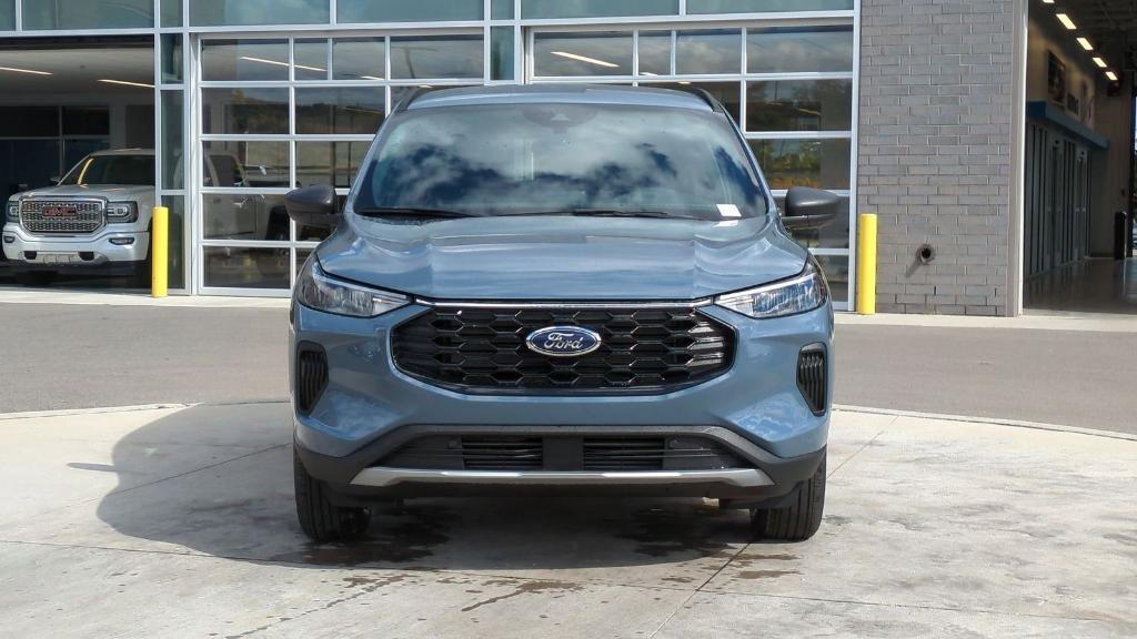 new 2025 Ford Escape car, priced at $31,060