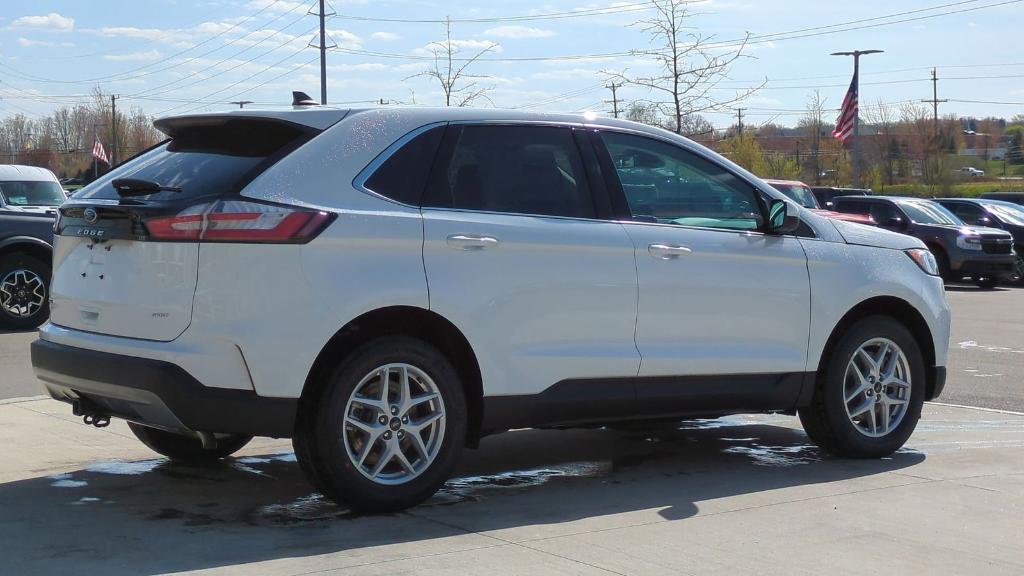 new 2024 Ford Edge car, priced at $40,144