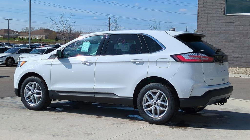 new 2024 Ford Edge car, priced at $40,144