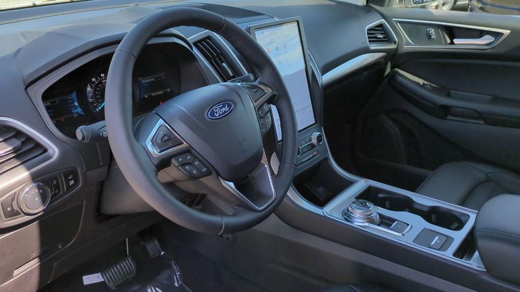 new 2024 Ford Edge car, priced at $40,144