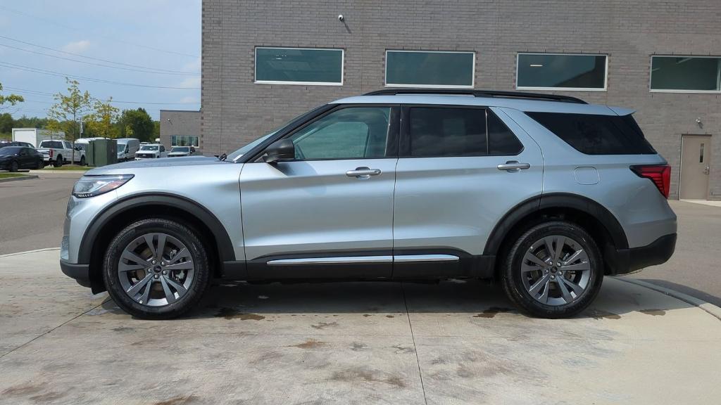 new 2025 Ford Explorer car, priced at $44,542