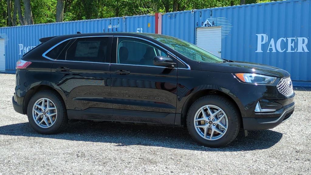 new 2024 Ford Edge car, priced at $40,144