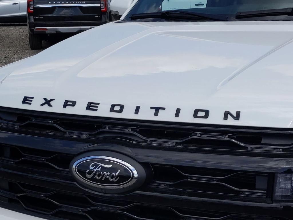 new 2024 Ford Expedition Max car, priced at $79,935