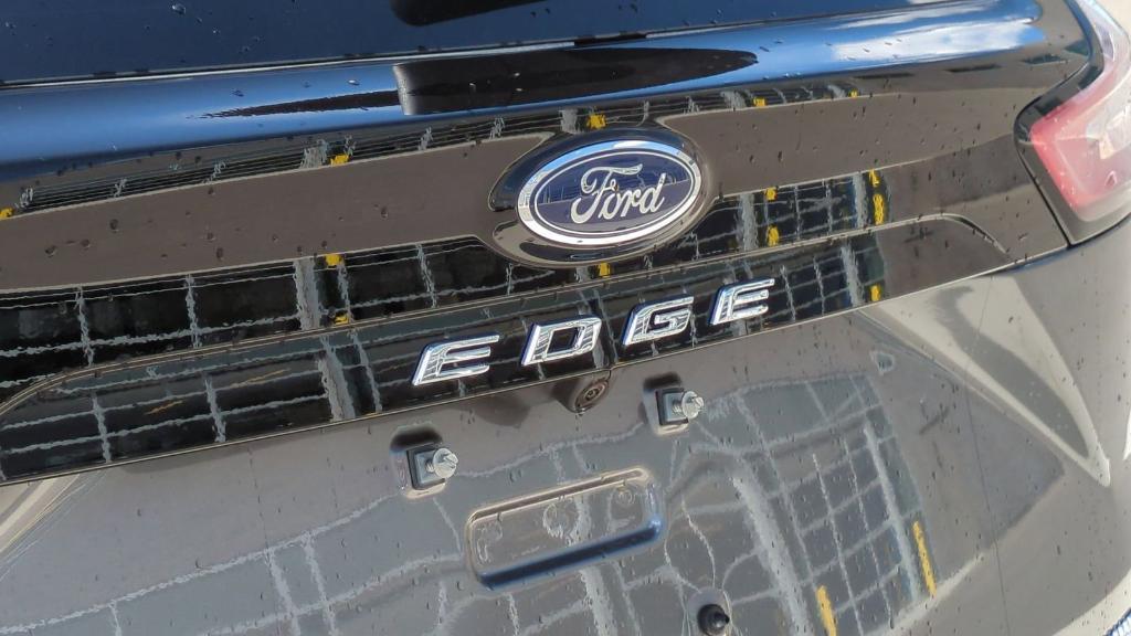 new 2024 Ford Edge car, priced at $41,185