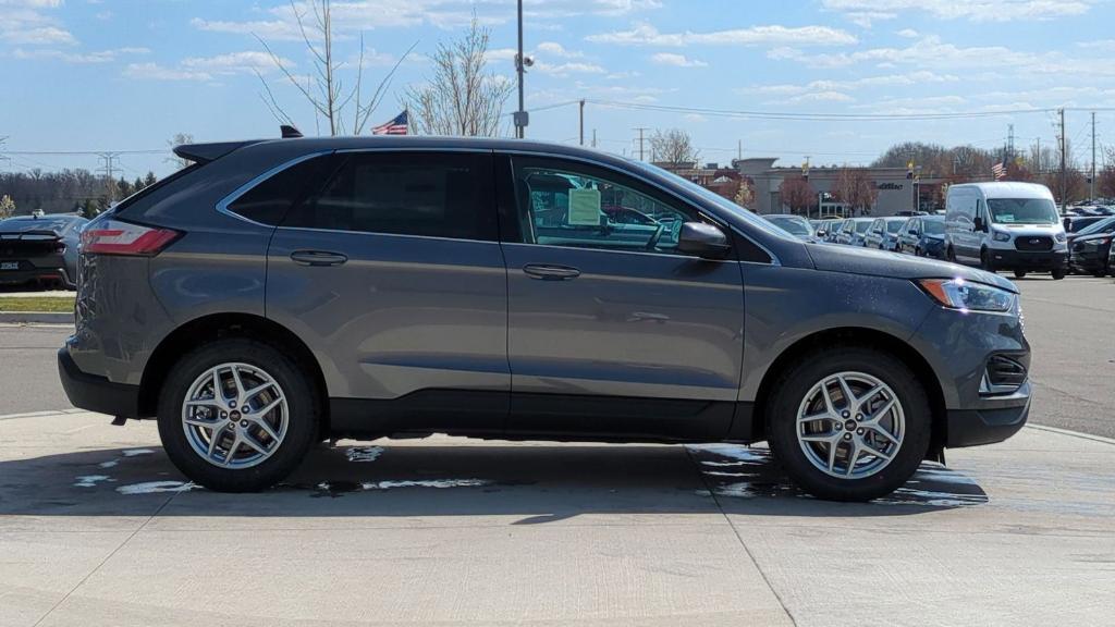 new 2024 Ford Edge car, priced at $41,185