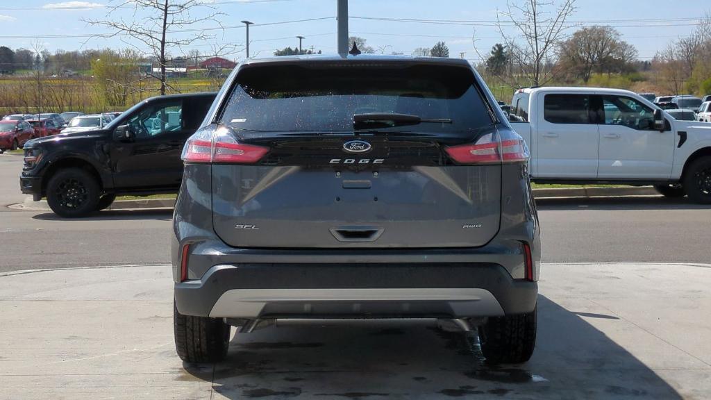 new 2024 Ford Edge car, priced at $41,185