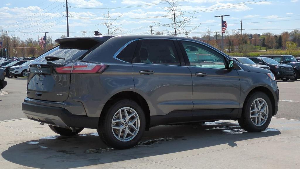 new 2024 Ford Edge car, priced at $41,185