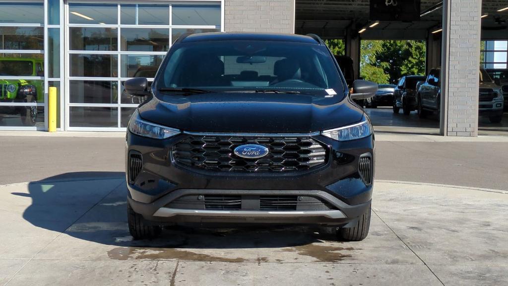 new 2025 Ford Escape car, priced at $31,952