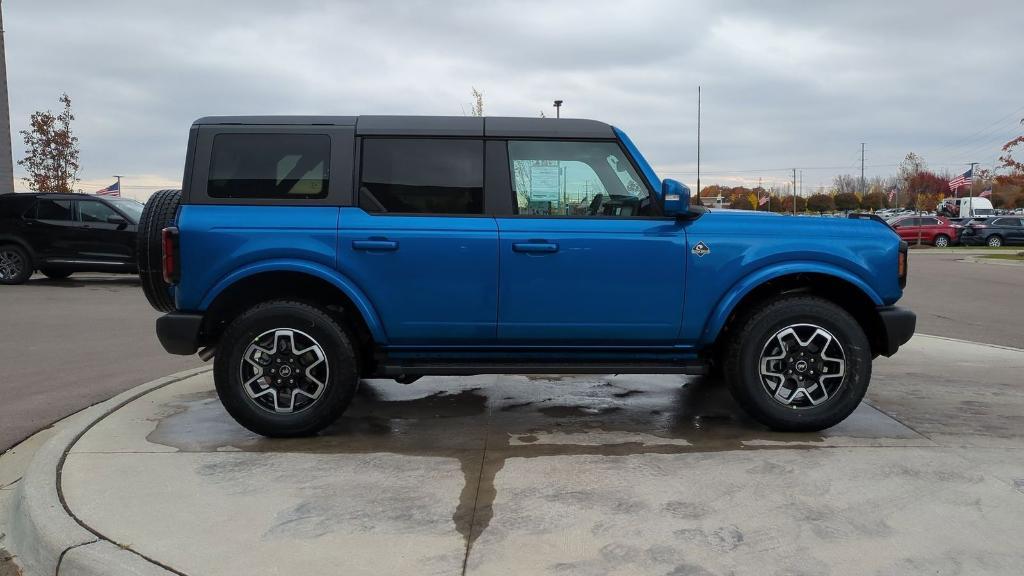 new 2024 Ford Bronco car, priced at $51,396