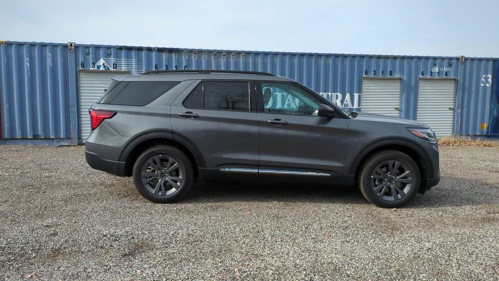 new 2025 Ford Explorer car, priced at $43,025