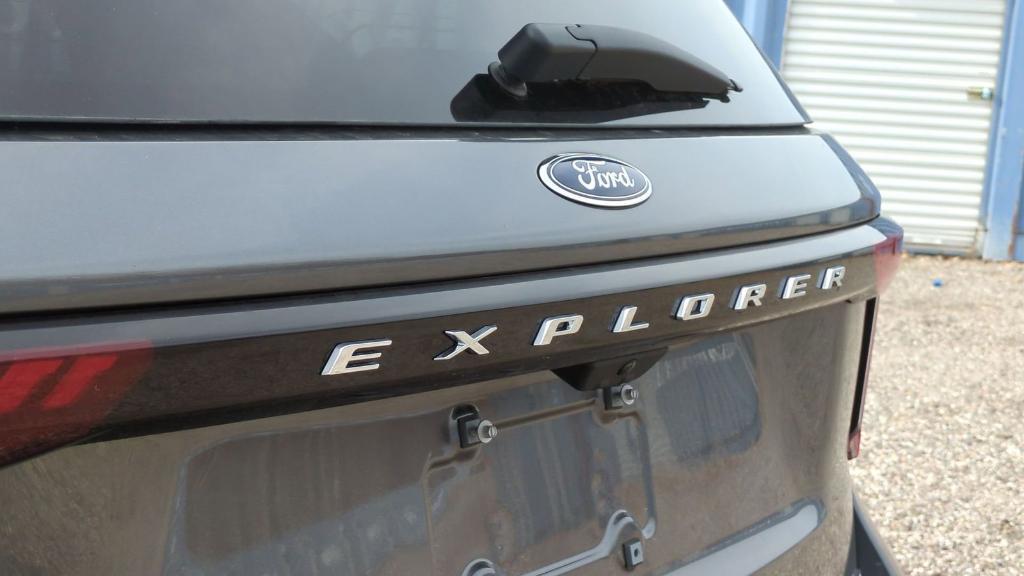 new 2025 Ford Explorer car, priced at $43,025