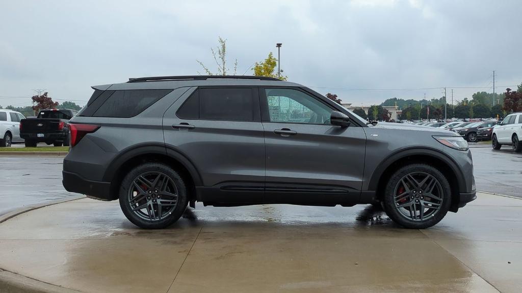 new 2025 Ford Explorer car, priced at $49,375