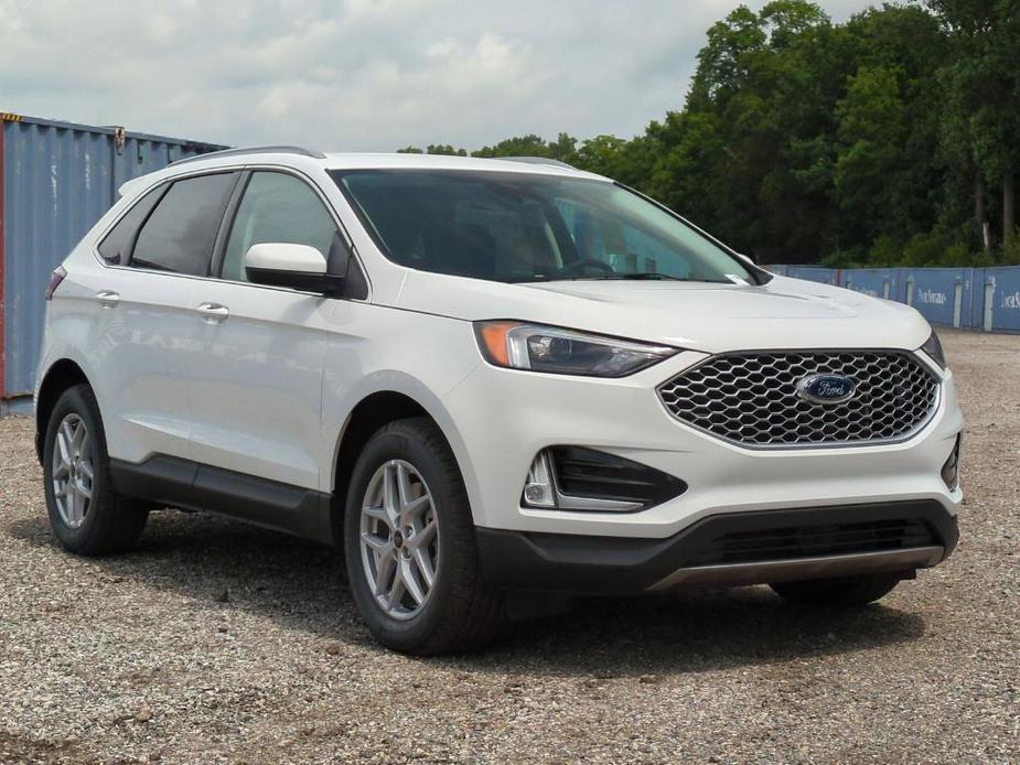 new 2024 Ford Edge car, priced at $39,911