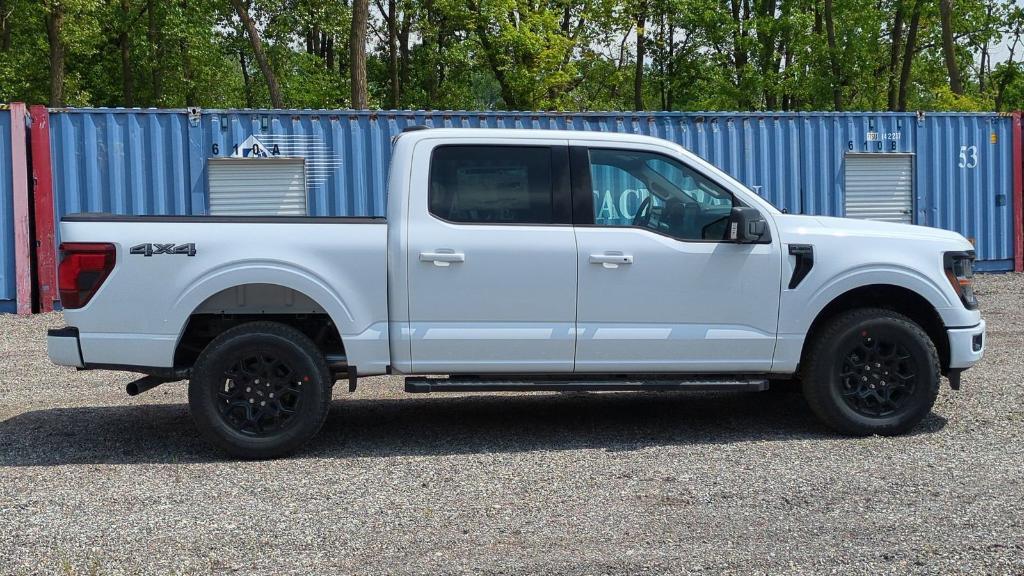 new 2024 Ford F-150 car, priced at $52,016