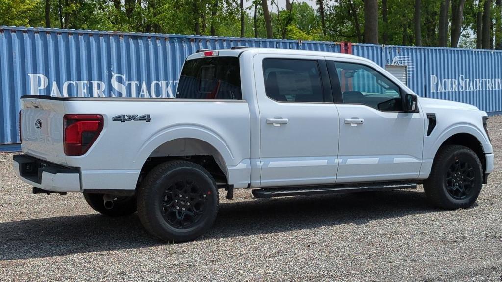 new 2024 Ford F-150 car, priced at $52,016